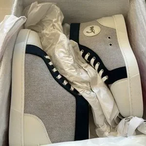 Christian Louboutin | Shoes | Christian Louboutin Louis  display picture 3